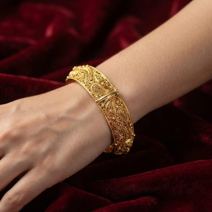 Traditional Gold Bangle