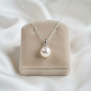 Pearl Pendant Necklace