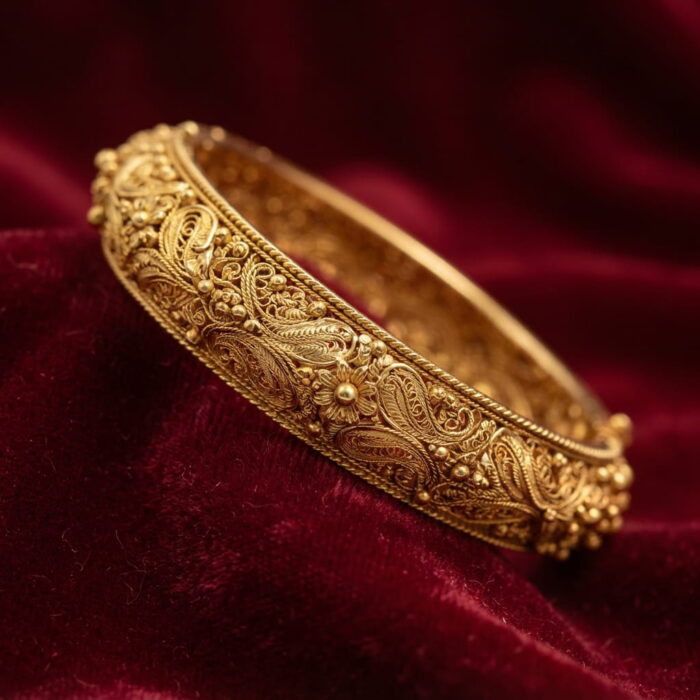 Traditional Gold Bangle